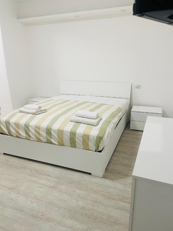 Living City Center Катания Екстериор снимка